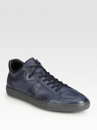 Constructed in finely pebbled leather, this weekend essential represents city-cool in the shape and structure of a comfortable classic.Leather upperLeather liningPadded insoleLeather soleMade in Italy Constructed in finely pebbled leather, this weekend essential represents city-cool in the shape and structure of a comfortable classic.Leather upperLeather liningPadded insoleLeather soleMade in Italy