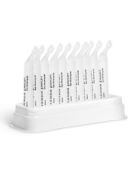 Keep your beautiful, bright white smile! Use the Pearl Booster Kit to protect and maintain your whitest smile, or when you need an instant smile boost. Includes a replenishment of 10 Ionic Whitening Gel Tubes, to be used with the Pearl device. Treat for 5 minutes a day for 5 days, or for 5 consecutive treatments totaling 25 minutes. Keep your beautiful, bright white smile! Use the Pearl Booster Kit to protect and maintain your whitest smile, or when you need an instant smile boost. Includes a replenishment of 10 Ionic Whitening Gel Tubes, to be used with the Pearl device. Treat for 5 minutes a day for 5 days, or for 5 consecutive treatments totaling 25 minutes.