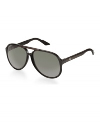 The Gucci brand represents the quintessence of luxury. Modern and sexy, it is an exclusive brand that reflects an elegant lifestyle. The sunwear collection uses only the highest quality materials and offers distinctive shapes enriched with historic icons that celebrate the House of Gucci. The Gucci brand represents the quintessence of luxury. Modern and sexy, it is an exclusive brand that reflects an elegant lifestyle. The sunwear collection uses only the highest quality materials and offers distinctive shapes enriched with historic icons that celebrate the House of Gucci.