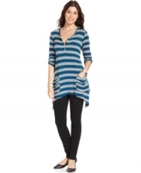 Looking for the perfect topper to leggings this season? Look no further than Cha Cha Vente's striped tunic. Looking for the perfect topper to leggings this season? Look no further than Cha Cha Vente's striped tunic.