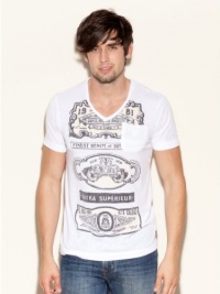 GUESS Myer Short-Sleeve V-Neck Tee GUESS Myer Short-Sleeve V-Neck Tee