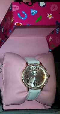 Betsey Johnson Betseyville Gold Tone Rhinestone Face Betsey Johnson Betseyville Gold Tone Rhinestone Face