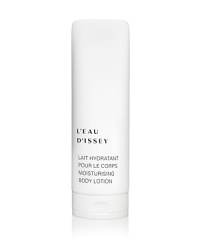 L'Eau d'Issey reveals the pure scent of water. Its sparkling fragrance, with its floral, fresh and woody notes, embodies timelessness and movement. L'Eau d'Issey reveals the pure scent of water. Its sparkling fragrance, with its floral, fresh and woody notes, embodies timelessness and movement.