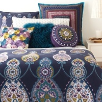 Made from soft cotton for a comfortable rest, this geometric-print sheet set is fashioned with an intricate pattern of circles and diamonds all over. Made from soft cotton for a comfortable rest, this geometric-print sheet set is fashioned with an intricate pattern of circles and diamonds all over.