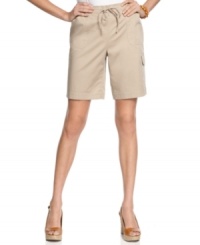 Karen Scott's laid-back shorts are wardrobe staples. They look great with just a basic tee! Karen Scott's laid-back shorts are wardrobe staples. They look great with just a basic tee!
