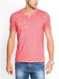 GUESS Gunnarson E81 Stamped V-Neck Tee