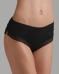 Soft boyshorts with ribbon lace trim along legs. Soft boyshorts with ribbon lace trim along legs.
