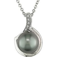 Sterling Silver Black Pearl and Diamond Necklace (9-10 mm) Sterling Silver Black Pearl and Diamond Necklace (9-10 mm)