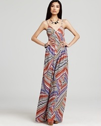An always-flattering empire waistline and vibrant zigzag print make this Aqua maxi dress an easy choice for any occasion. Flowing easily over your silhouette, the v neck style is sure to be a staple you'll reach for time and again. An always-flattering empire waistline and vibrant zigzag print make this Aqua maxi dress an easy choice for any occasion. Flowing easily over your silhouette, the v neck style is sure to be a staple you'll reach for time and again.