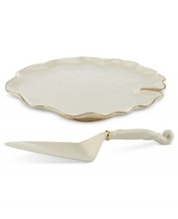 Fresh pick. The Eternal Leaf cake plate from Lenox captures the intricacies of flora in fine ivory porcelain with polished gold trim and a coordinating cake server. Fresh pick. The Eternal Leaf cake plate from Lenox captures the intricacies of flora in fine ivory porcelain with polished gold trim and a coordinating cake server.