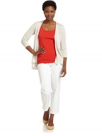 THE LOOKOpen frontThree-quarter length sleeves Asymmetrical hemSeam detailTHE FITAbout 27 from shoulder to hemTHE MATERIAL45% linen/33% viscose/22% nylonCARE & ORIGINHand washImportedModel shown is 5'9½ (176cm) wearing US size Small. THE LOOKOpen frontThree-quarter length sleeves Asymmetrical hemSeam detailTHE FITAbout 27 from shoulder to hemTHE MATERIAL45% linen/33% viscose/22% nylonCARE & ORIGINHand washImportedModel shown is 5'9½ (176cm) wearing US size Small.