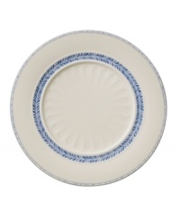 Vintage charm meets modern durability with these Farmhouse Touch dinner plates, featuring cornflower-blue laurels and bands in delicately embossed porcelain from Villeroy & Boch. Vintage charm meets modern durability with these Farmhouse Touch dinner plates, featuring cornflower-blue laurels and bands in delicately embossed porcelain from Villeroy & Boch.