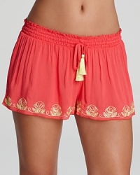 With hand-embroidered details, these OndadeMar shorts step up your poolside style with punchy hues and trend-right tassels. With hand-embroidered details, these OndadeMar shorts step up your poolside style with punchy hues and trend-right tassels.