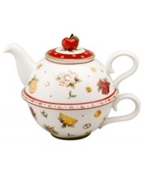 Star anise and orange, fine cookies and more dot the irresistible Winter Bakery tea set, something everyone can savor at the table. A red apple tops the teapot, which stacks on a coordinating cup from Villeroy & Boch. Star anise and orange, fine cookies and more dot the irresistible Winter Bakery tea set, something everyone can savor at the table. A red apple tops the teapot, which stacks on a coordinating cup from Villeroy & Boch.