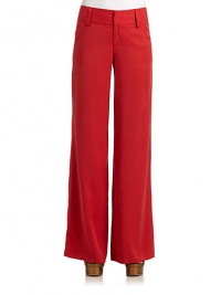 THE LOOKBanded waist with belt loopsZip fly with slide tab closureAngled front pocketsBack welt pocketsSuper wide leg silhouetteTHE FITRise, about 8Inseam, about 35THE MATERIALTencelCARE & ORIGINDry cleanMade in the USAModel shown is 5'10 (177cm) wearing US size 4. THE LOOKBanded waist with belt loopsZip fly with slide tab closureAngled front pocketsBack welt pocketsSuper wide leg silhouetteTHE FITRise, about 8Inseam, about 35THE MATERIALTencelCARE & ORIGINDry cleanMade in the USAModel shown is 5'10 (177cm) wearing US size 4.