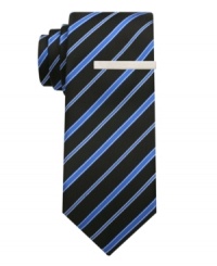 Create a little cool contrast with the concrete jungle with this striped skinny tie from Alfani RED. Create a little cool contrast with the concrete jungle with this striped skinny tie from Alfani RED.