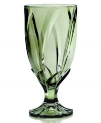 A breath of fresh air for casual tables, Noritake's Breeze drinkware features sweeping faceted cuts in shades of earth, wind and water. Dishwasher-safe glass ensures easy refreshment. A breath of fresh air for casual tables, Noritake's Breeze drinkware features sweeping faceted cuts in shades of earth, wind and water. Dishwasher-safe glass ensures easy refreshment.