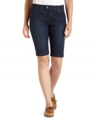 These chic Bermuda shorts from Levi's offer a new silhouette for your summer wardrobe! These chic Bermuda shorts from Levi's offer a new silhouette for your summer wardrobe!