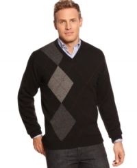 Layer on this sweater by Weatherproof Vintage and get noticed for your polished appeal. Layer on this sweater by Weatherproof Vintage and get noticed for your polished appeal.
