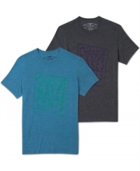 Change is always good and it makes sense to do so with this short sleeve crew neck t-shirt by Guess Jeans. Change is always good and it makes sense to do so with this short sleeve crew neck t-shirt by Guess Jeans.
