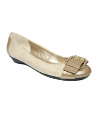 Bandolino proves just how refined flats can be with the sophisticated finishes of the buckled-toe Xarby flats. Bandolino proves just how refined flats can be with the sophisticated finishes of the buckled-toe Xarby flats.