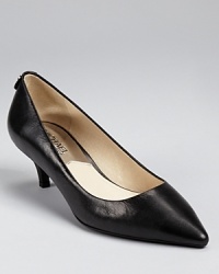 The perfect pump for comfort and classic, modern style. The perfect pump for comfort and classic, modern style.