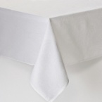 Jacquard paisley pattern exudes timeless elegance. Cotton-rich fabric with a sophisticated polish. Coordinates elegantly with both formal and casual dinnerware and silverware.