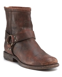 Edgy, distressed leather makes the Frye Philip boot ready to roll. Edgy, distressed leather makes the Frye Philip boot ready to roll.