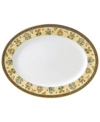 In 18th century England, Josiah Wedgwood, creator of the world famous Wedgwood ceramic ware, established a tradition of outstanding craftsmanship and artistry which continues today. The exotic India dinnerware pattern presents a pattern of exquisitely detailed, diminutive florals on a yellow and deep blue band against pure white bone china. In 18th century England, Josiah Wedgwood, creator of the world famous Wedgwood ceramic ware, established a tradition of outstanding craftsmanship and artistry which continues today. The exotic India dinnerware pattern presents a pattern of exquisitely detailed, diminutive florals on a yellow and deep blue band against pure white bone china.