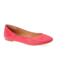 Keep spring in your step year-round. Bold colors and a lovely floral batik lend bright appeal to the cushioned & comfortable Batik flats from b.o.c. by Born. Keep spring in your step year-round. Bold colors and a lovely floral batik lend bright appeal to the cushioned & comfortable Batik flats from b.o.c. by Born.