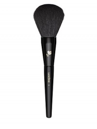 This full, natural-bristled brush is the ideal partner to all powders. The improved design and hair quality reduces fallout, and the new rounded shape provides better powder application. Made in USA. 
