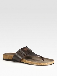 Thong sandal with embossed iconic logo detail.Leather upperRubber soleMade in Italy Thong sandal with embossed iconic logo detail.Leather upperRubber soleMade in Italy