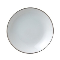 Cristal provides the ideal backdrop for personal creativity. Able to set a refined table with its understated beauty or by creating a personalized setting when paired with another Bernardaud collection. Cristal provides the ideal backdrop for personal creativity. Able to set a refined table with its understated beauty or by creating a personalized setting when paired with another Bernardaud collection.