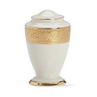 An exquisite gold inlay makes this pattern sophisticated enough for an elegant banquet and inviting enough for a romantic soiree. An exquisite gold inlay makes this pattern sophisticated enough for an elegant banquet and inviting enough for a romantic soiree.