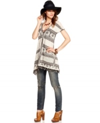 Oh-so boho, this Free People tunic references a summer blanket in a super stylish way! Wear it for a laid-back spring look! Oh-so boho, this Free People tunic references a summer blanket in a super stylish way! Wear it for a laid-back spring look!
