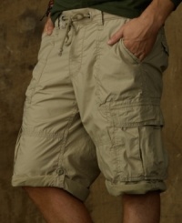 As comfy as sweats but just as rugged as the classics that came before it, this dense poplin cargo short is updated with a jersey-knit lining for supreme softness. As comfy as sweats but just as rugged as the classics that came before it, this dense poplin cargo short is updated with a jersey-knit lining for supreme softness.