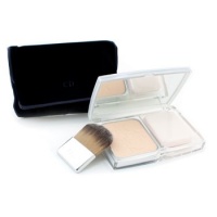 Diorsnow Light Veil White Reveal Silky Veil Compact Makeup SPF 20 - # 012 Porcelain 11g/0.38oz Diorsnow Light Veil White Reveal Silky Veil Compact Makeup SPF 20 - # 012 Porcelain 11g/0.38oz
