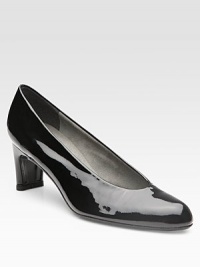 Traditional patent leather design has a high-cut vamp that hugs the foot and ultrasuede lining that provides comfort. Self-covered heel, 2¼ (60mm) Patent leather upper Ultrasuede lining Leather sole Padded insole Imported Traditional patent leather design has a high-cut vamp that hugs the foot and ultrasuede lining that provides comfort. Self-covered heel, 2¼ (60mm) Patent leather upper Ultrasuede lining Leather sole Padded insole Imported