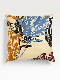 A modern print lends a botanical touch to any indoor space, patio or porch in a soft-and-easy blend of linen and cotton. Zip closure16 squareDown/feather insert51% linen/49% cottonDry cleanMade in Italy A modern print lends a botanical touch to any indoor space, patio or porch in a soft-and-easy blend of linen and cotton. Zip closure16 squareDown/feather insert51% linen/49% cottonDry cleanMade in Italy