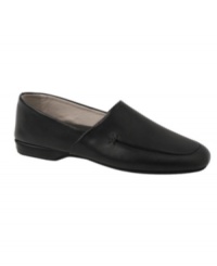 Men's house shoes for the minimalist. These sleek L.B. Evans slippers for men prove you don't need bells and whistles when it comes to comfort. Men's house shoes for the minimalist. These sleek L.B. Evans slippers for men prove you don't need bells and whistles when it comes to comfort.