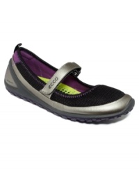 Like barefoot, but better. The BIOM Lite Mary Jane sneakers support your natural foot position and provide increased flexibility for foot muscle training. Like barefoot, but better. The BIOM Lite Mary Jane sneakers support your natural foot position and provide increased flexibility for foot muscle training.