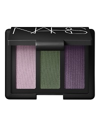 A modern and magnificent palette of high-impact, richly saturated hues for highlighting, shading and lining the eye.From left to right:Lavender, Matte Forest Green, Iridescent Amethyst A modern and magnificent palette of high-impact, richly saturated hues for highlighting, shading and lining the eye.From left to right:Lavender, Matte Forest Green, Iridescent Amethyst
