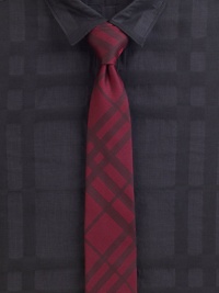 A tonal interpretation of the famous checks in a micro dot pattern woven of pure Italian silk.SilkDry cleanMade in Italy A tonal interpretation of the famous checks in a micro dot pattern woven of pure Italian silk.SilkDry cleanMade in Italy