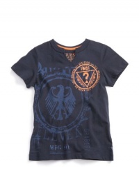 GUESS Kids Boys Slit Neck Tee with Seal on Chest, NAVY (12/14)