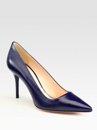 Classic saffiano leather design with a pointed toe. Self-covered heel, 3½ (90mm)Saffiano leather upperPoint toeLeather lining and solePadded insoleMade in Italy Classic saffiano leather design with a pointed toe. Self-covered heel, 3½ (90mm)Saffiano leather upperPoint toeLeather lining and solePadded insoleMade in Italy