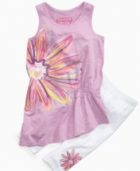 Her summer style will be a breeze in this comfy flower-print tunic and leggings set from Flapdoodles. Her summer style will be a breeze in this comfy flower-print tunic and leggings set from Flapdoodles.