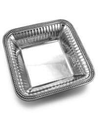 The ultimate in style and convenience, the lustrous Flutes and Pearls serving bowl from Wilton Armetale's collection of serveware and serving dishes retains food temperature and carries meals from the oven, stove or grill, straight to your table. The ultimate in style and convenience, the lustrous Flutes and Pearls serving bowl from Wilton Armetale's collection of serveware and serving dishes retains food temperature and carries meals from the oven, stove or grill, straight to your table.