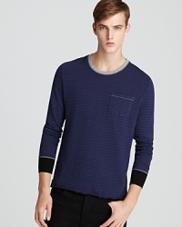 Sport this unique stripe design with contrast accents for a handsome and reliable everyday staple, crafted in soft cotton for an always-comfortable wear. Sport this unique stripe design with contrast accents for a handsome and reliable everyday staple, crafted in soft cotton for an always-comfortable wear.