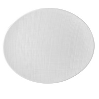 A striking platter in pure white porcelain makes an elegant host for your gourmand creations and, with its clean, simple design and subtle pattern, it complements your table setting seamlessly. A striking platter in pure white porcelain makes an elegant host for your gourmand creations and, with its clean, simple design and subtle pattern, it complements your table setting seamlessly.