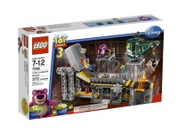 LEGO Toy Story Trash Compactor Escape (7596) LEGO Toy Story Trash Compactor Escape (7596)